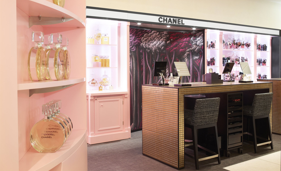 03-CHANEL-HARRODS-Beauty-Ephemeral-boutique