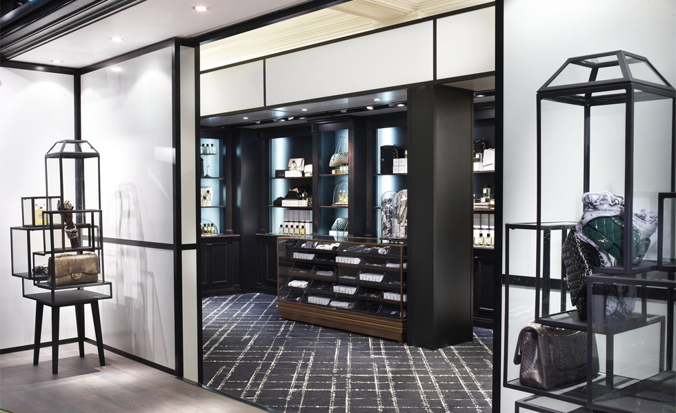 13-CHANEL-HARRODS-Fashion-Ephemeral-boutique