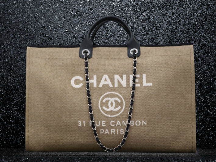 chanel tote 2012