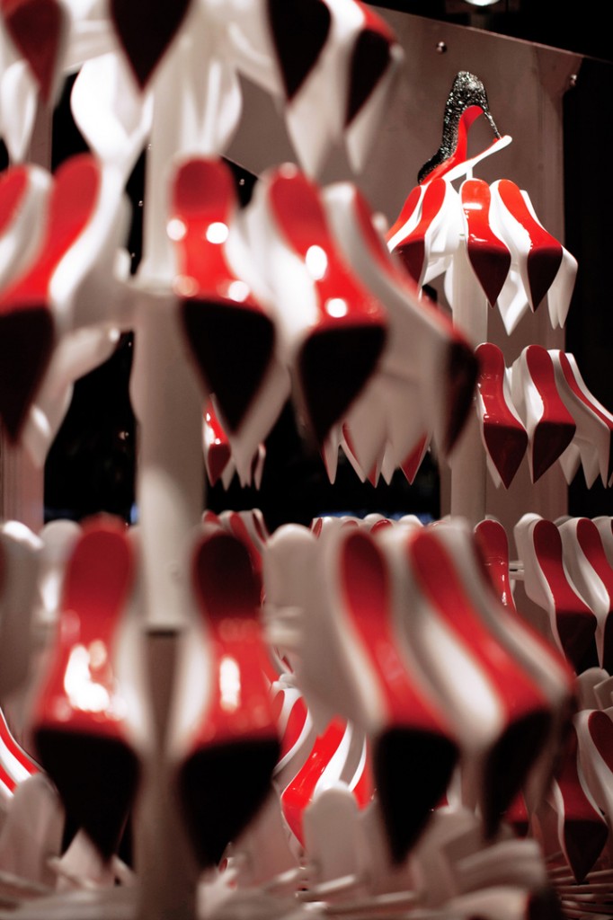 Christian-Louboutins-Christmas-tree-display