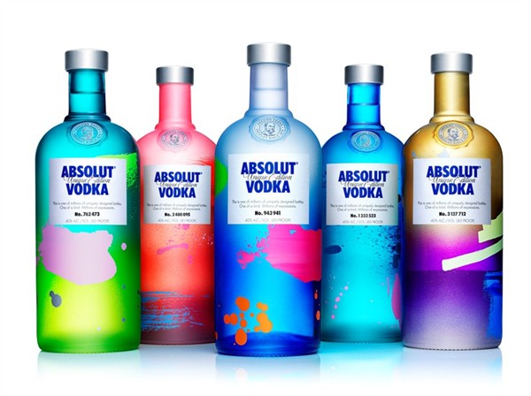 one-in-four-million-absolut-unique-available-at-artsyfact-singapore
