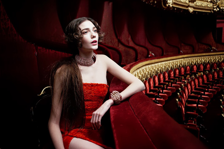 Dior-Ready-to-Wear-Fall-2013-at-Opéra-Garnier-in-Paris