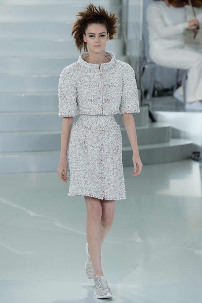 chanel-spring-2014-couture-11_104733662846