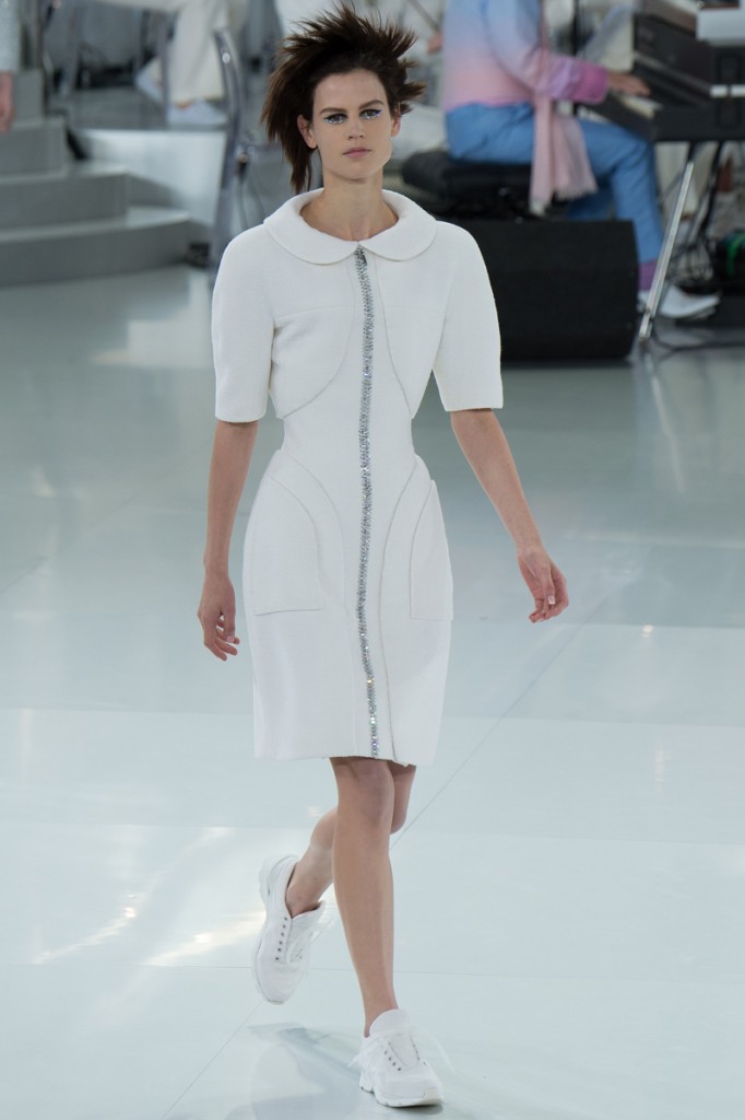 chanel-spring-2014-couture-13_104735543862