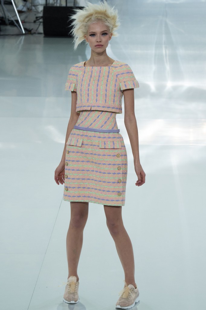 chanel-spring-2014-couture-17_104738238422