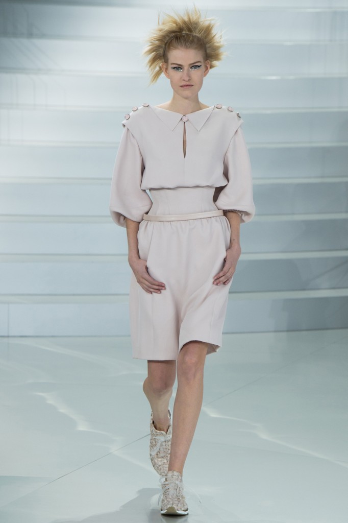 chanel-spring-2014-couture-25_104745590194