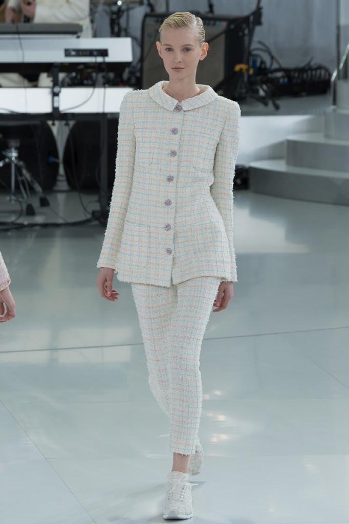 chanel-spring-2014-couture-28_104747187297