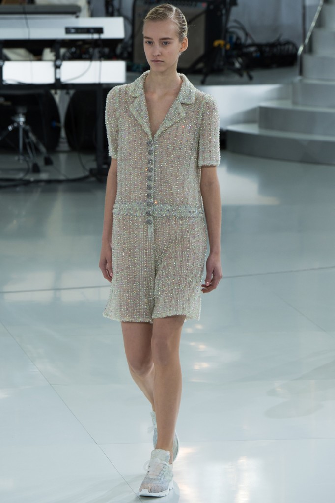 chanel-spring-2014-couture-34_104753230943