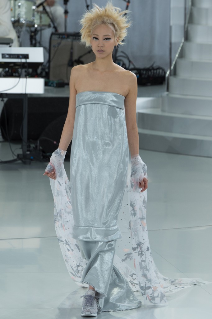 chanel-spring-2014-couture-39_104757247842