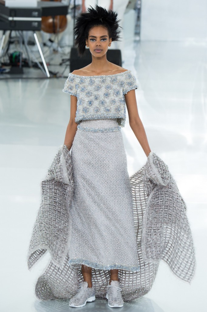chanel-spring-2014-couture-42_104800910689