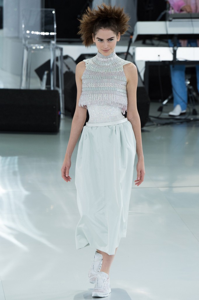chanel-spring-2014-couture-49_104806342512