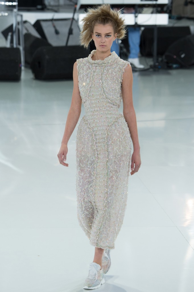 chanel-spring-2014-couture-51_104807621391