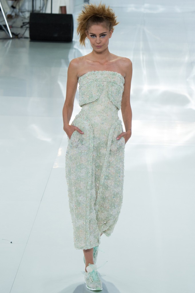 chanel-spring-2014-couture-54_104810396119