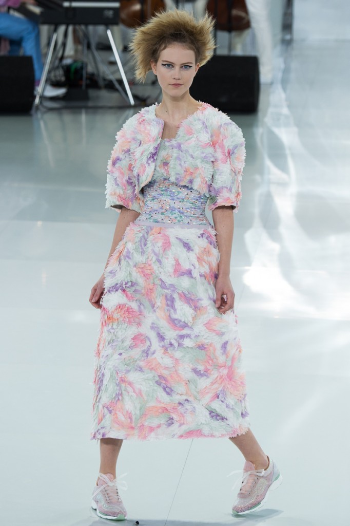chanel-spring-2014-couture-56_104812822983