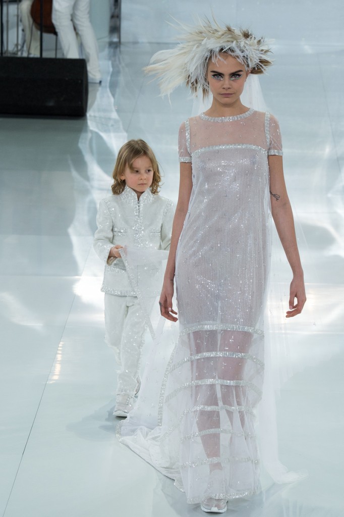 chanel-spring-2014-couture-63_104817394970