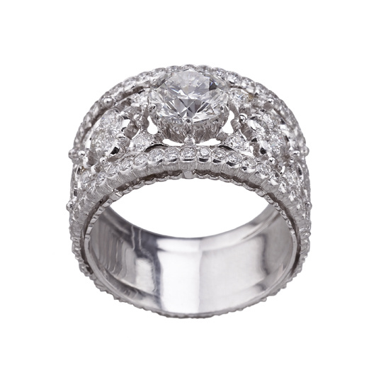romanza__les_toutes_premi__res_bagues_de_fian__ailles_sign__es_buccellati_personnalisable_diamants_solitaires_471979812_north_545x.1