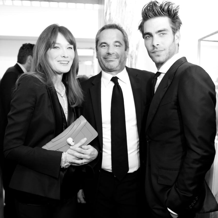 soir__e_bulgari_c__l__bre_ses_130_ans_carla_bruni_jean_yves_le_fur_jon_kortajarena__921102218_north_883x.1