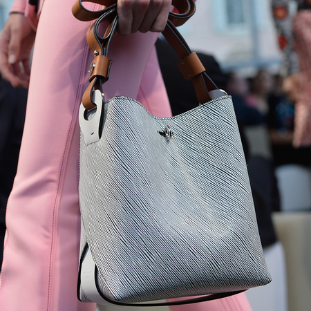 louis-vuitton-cruise-2014-collection-runway-show-handbags-grey-bucket-bag