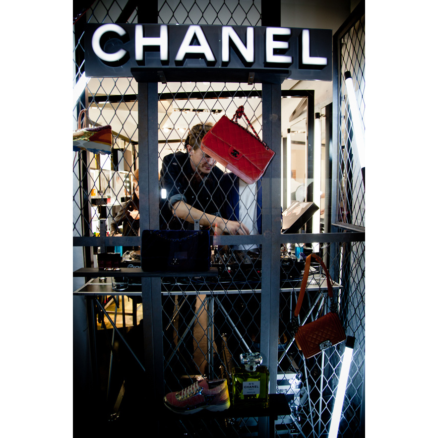 mise_en_sc__ne_beaut___chez_chanel_9711_north_883x.1